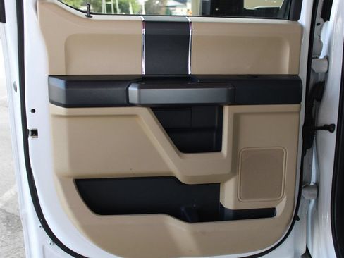 Used 2020 Ford F250 XLT AWD/4WD image 12