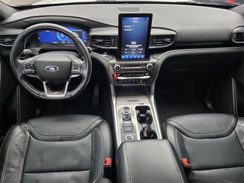 Used 2020 Ford Explorer ST w/ Premium Technology Package image 9