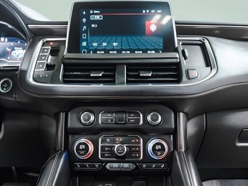 Used 2022 GMC Yukon AT4 w/ Technology Package AWD/4WD image 14