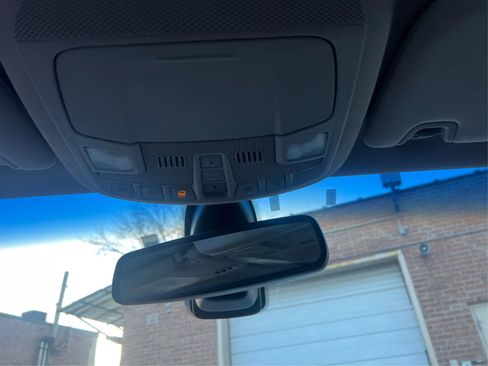 Used 2014 Lincoln MKZ Hybrid image 15