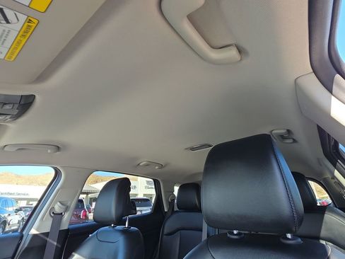 Used 2024 Kia Sportage EX FWD image 19