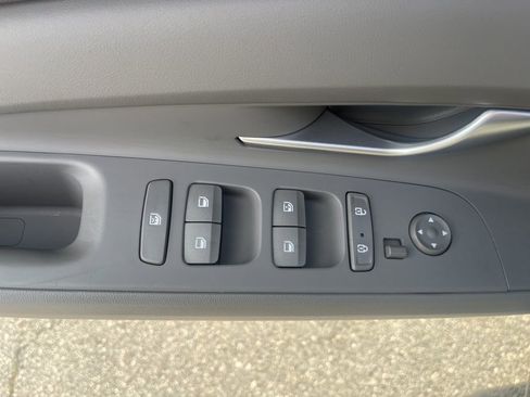 Certified 2023 Hyundai Elantra SEL w/ Preferred Accessory Package FWD image 12