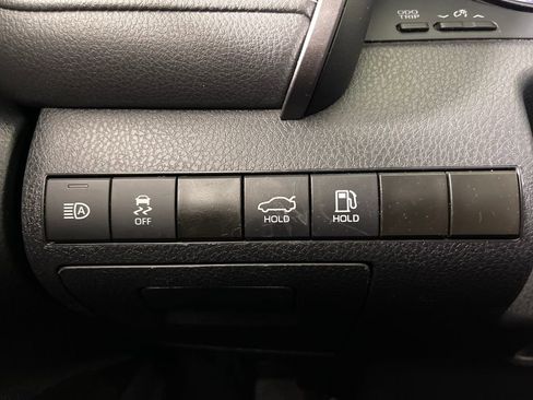 Used 2023 Toyota Camry SE image 31