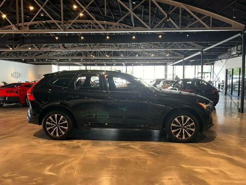 Used 2024 Volvo XC60 B5 Core w/ Protection Package Premier AWD/4WD image 6