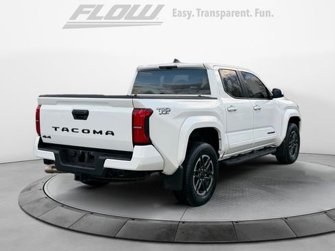 Used 2025 Toyota Tacoma TRD Sport image 9