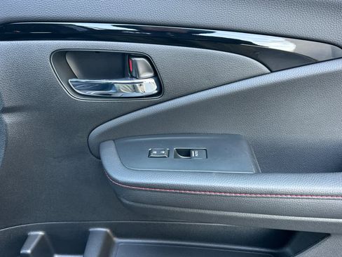 Certified 2024 Honda Ridgeline Black Edition image 19