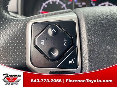Used 2020 Toyota 4Runner SR5 AWD/4WD image 24
