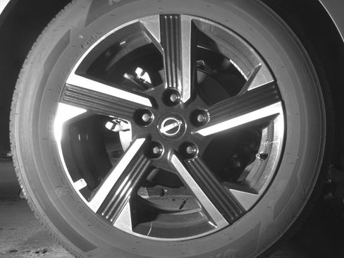 Used 2025 Nissan Sentra SV FWD image 15