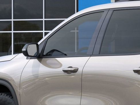 New 2026 Chevrolet Traverse Z71 w/ Enhanced Driving Package image 12