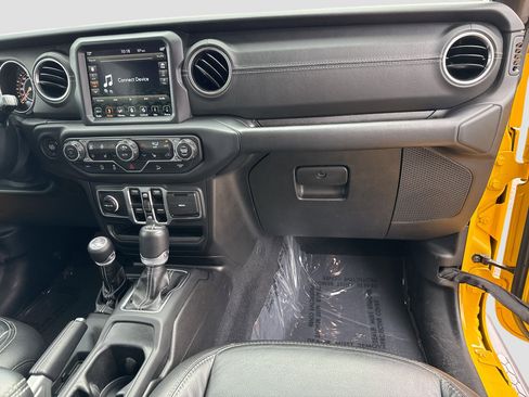 Used 2019 Jeep Wrangler Unlimited Sahara w/ Dual Top Group image 16