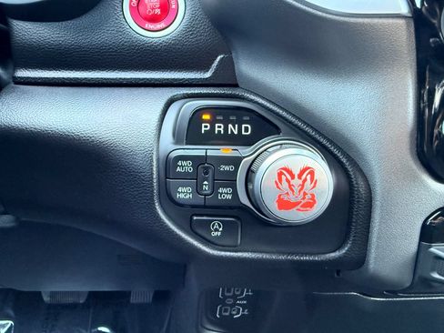 Used 2025 RAM 1500 Big Horn AWD/4WD image 18