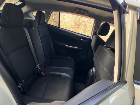 Used 2017 Subaru Crosstrek 2.0i Premium w/ Popular Package #2 image 28