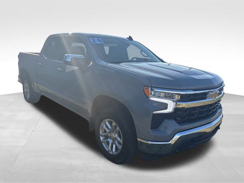 Used 2024 Chevrolet Silverado 1500 LT image 7