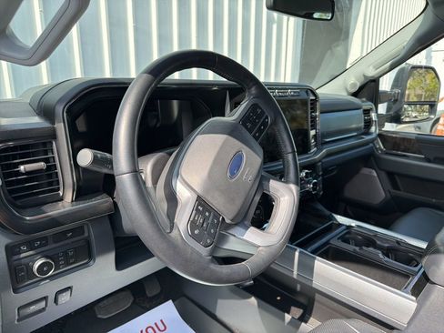 Used 2024 Ford F350 Lariat w/ Lariat Ultimate Package AWD/4WD image 8