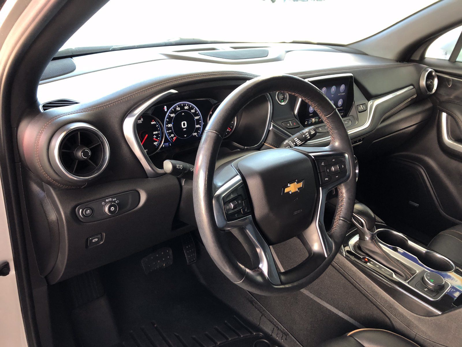 Used 2020 Chevrolet Blazer Premier FWD image 19