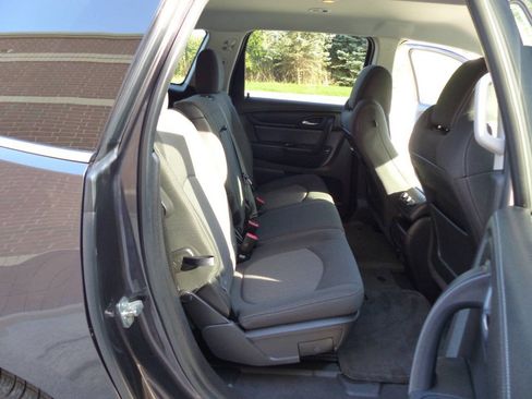 Used 2016 Chevrolet Traverse LT FWD image 46