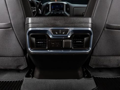 Used 2022 Chevrolet Silverado 2500 LTZ w/ LTZ Plus Package image 33