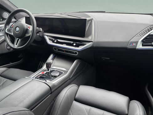 Used 2024 BMW XM image 29