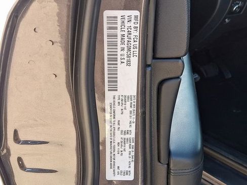 Used 2021 Jeep Grand Cherokee Laredo image 26