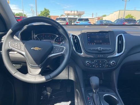 Used 2023 Chevrolet Equinox LT FWD image 4