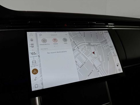 New 2025 Land Rover Range Rover SE image 15