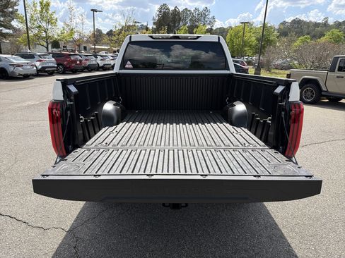 New 2026 Toyota Tundra SR image 21