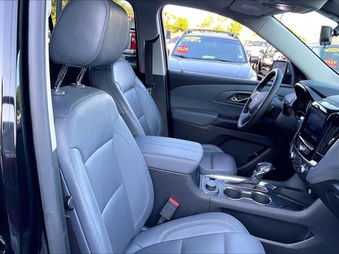 Certified 2021 Chevrolet Traverse Premier w/ LPO, Floor Liner Package image 7