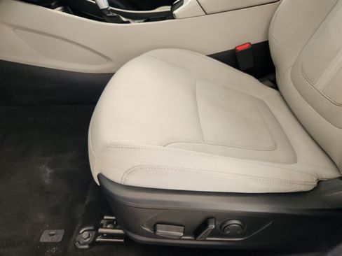 Used 2025 Hyundai Tucson SEL FWD image 26