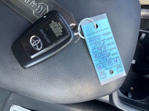 Used 2024 Toyota RAV4 XLE w/ Convenience Package image 39