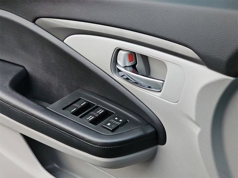 Used 2016 Honda Pilot EX-L image 31