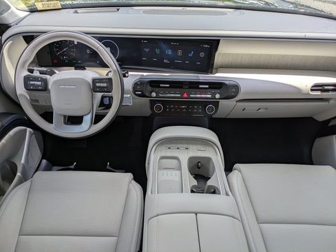 Used 2026 Hyundai Palisade Calligraphy FWD image 12