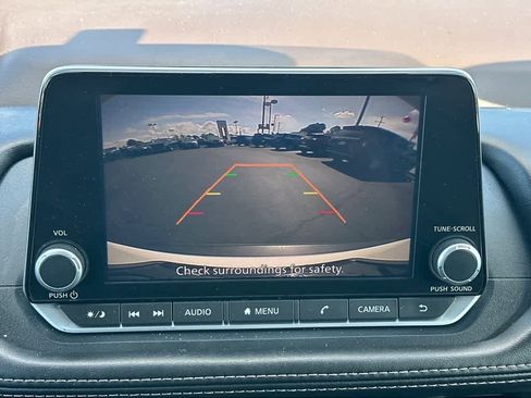 Certified 2023 Nissan Rogue S image 21