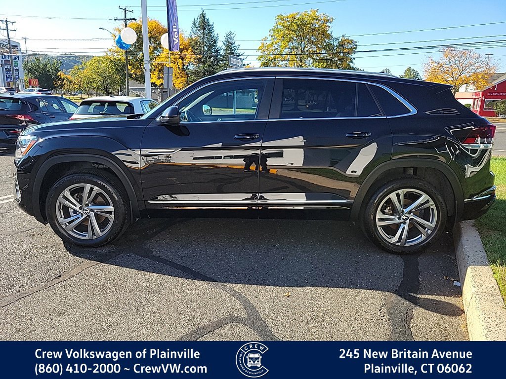 Certified 2024 Volkswagen Atlas Cross Sport SEL R-Line w/ Adventure Package AWD/4WD image 25