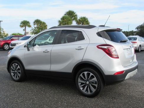 Used 2022 Buick Encore Preferred image 4