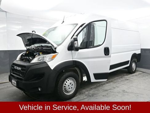 Used 2025 RAM ProMaster 2500 w/ Convenience Group image 42