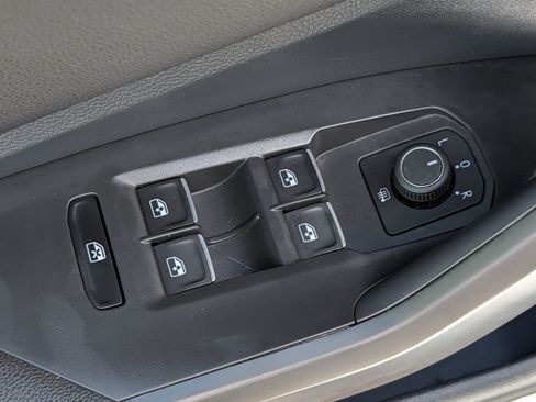 Certified 2023 Volkswagen Jetta Sport FWD image 19