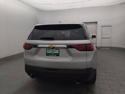 Used 2022 Chevrolet Traverse LS FWD image 7