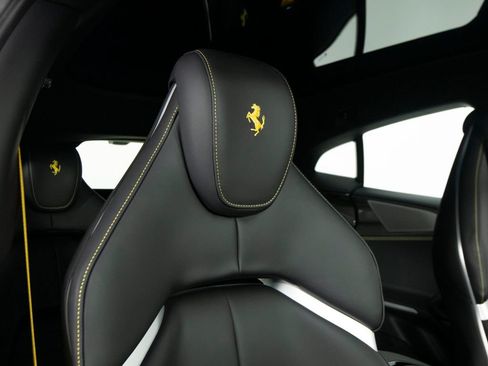 Used 2025 Ferrari Purosangue AWD/4WD image 32