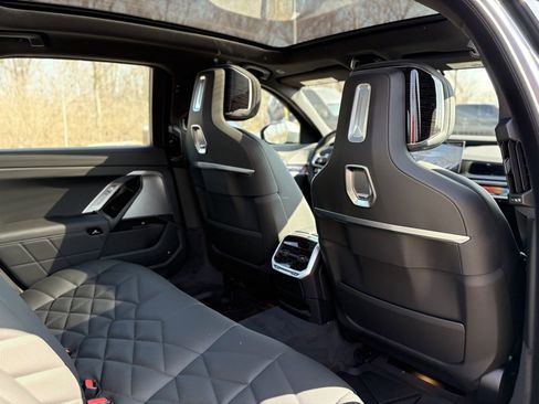 Used 2025 BMW 740i xDrive 740i xDrive image 20