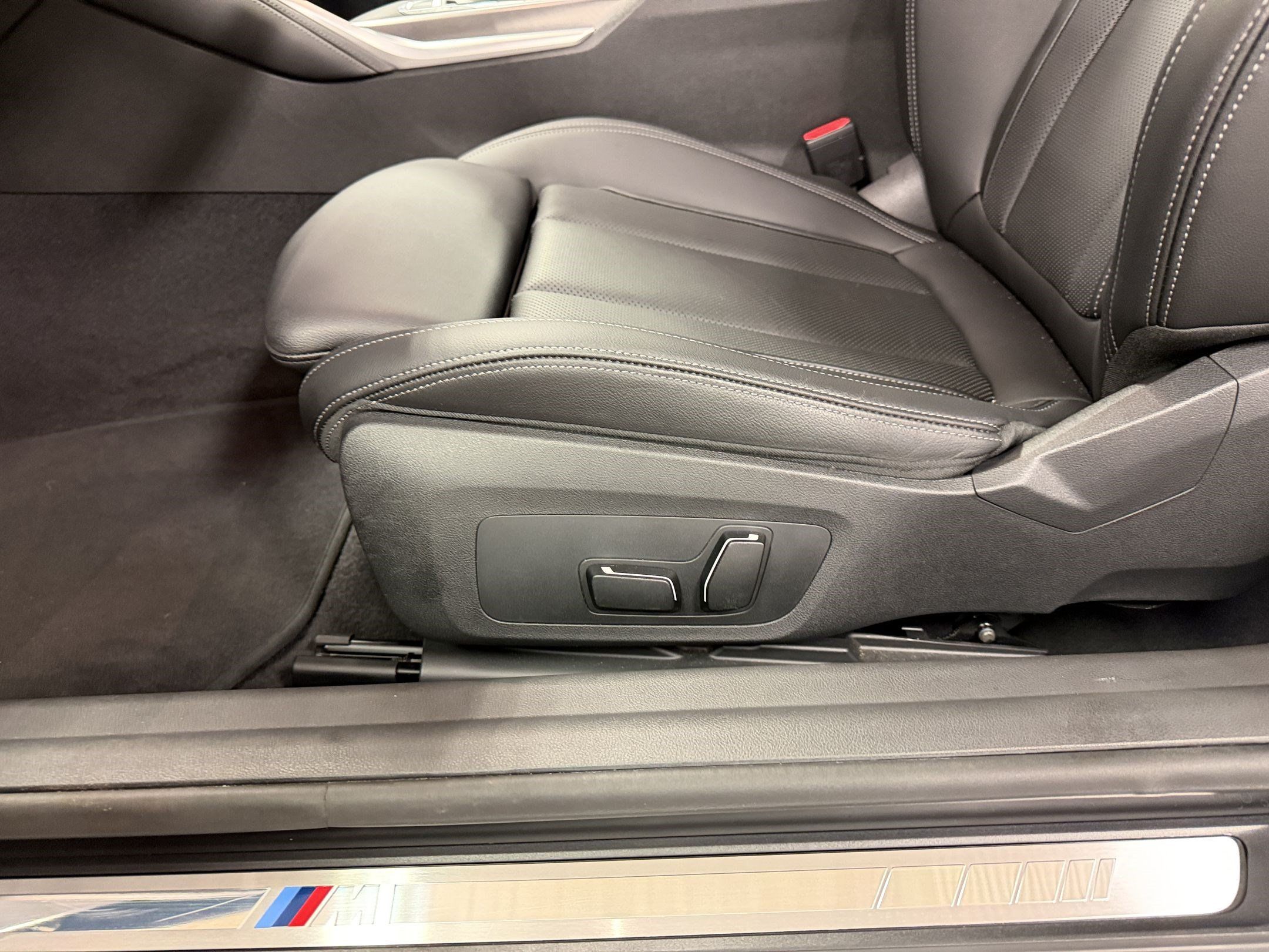 Certified 2025 BMW M240i Coupe RWD image 15
