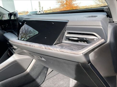 Certified 2025 Audi Q5 Premium Plus w/ Premium Plus image 17