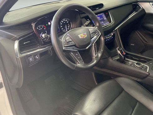 Used 2022 Cadillac XT5 Premium Luxury w/ LPO, Floor Liner Package AWD/4WD image 17