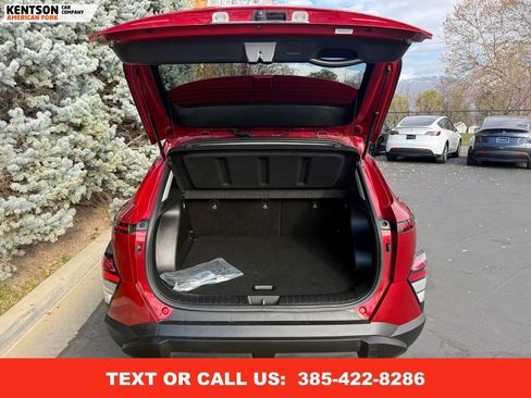 Used 2025 Hyundai Kona SEL image 34