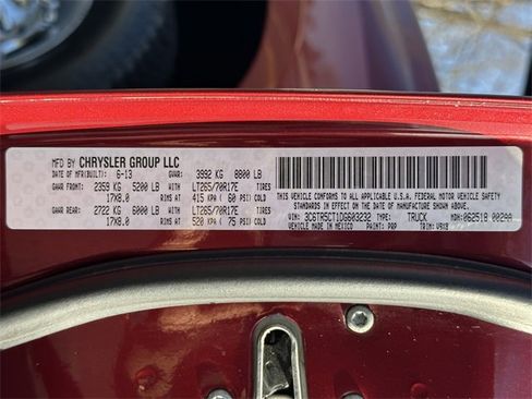 Used 2013 RAM 2500 Tradesman w/ Chrome Appearance Group image 33