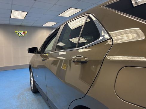 Used 2024 Chevrolet Equinox LT FWD image 13
