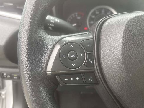 Used 2022 Toyota Corolla LE image 13