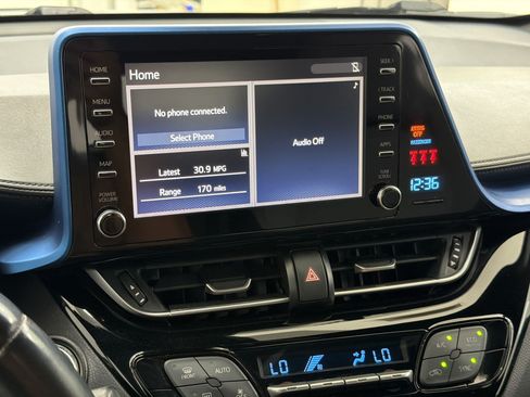 Used 2019 Toyota C-HR XLE FWD image 19