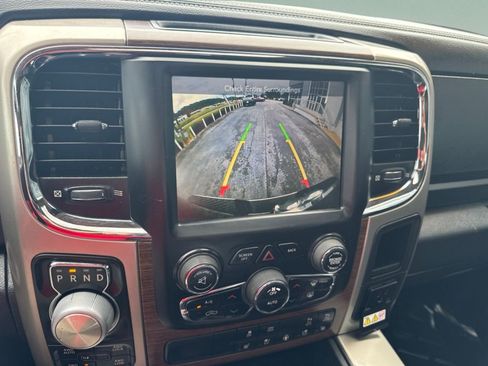 Used 2017 RAM 1500 Laramie w/ Convenience Group AWD/4WD image 17