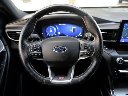 Used 2020 Ford Explorer ST w/ ST Street Pack image 18