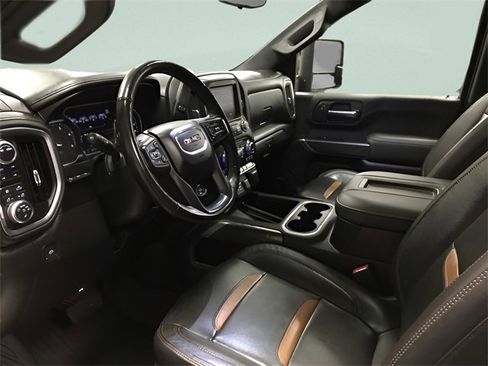 Used 2020 GMC Sierra 2500 AT4 w/ AT4 Premium Package image 11